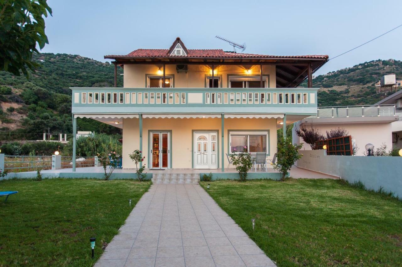 House Just On The Beach -Included 2 Canoe, 2 Bicycles Ravdhoukha Luaran gambar
